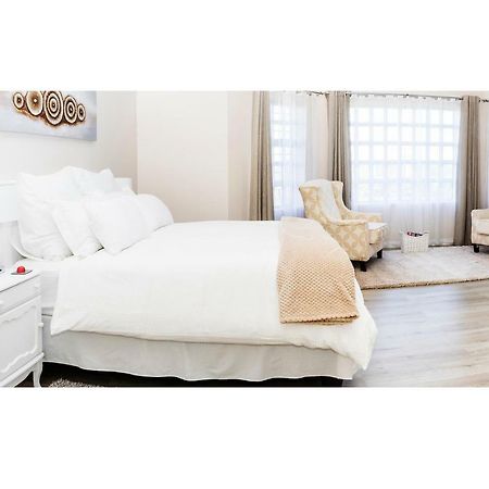 Settle Inn Self Catering Accommodation コルチェスター エクステリア 写真